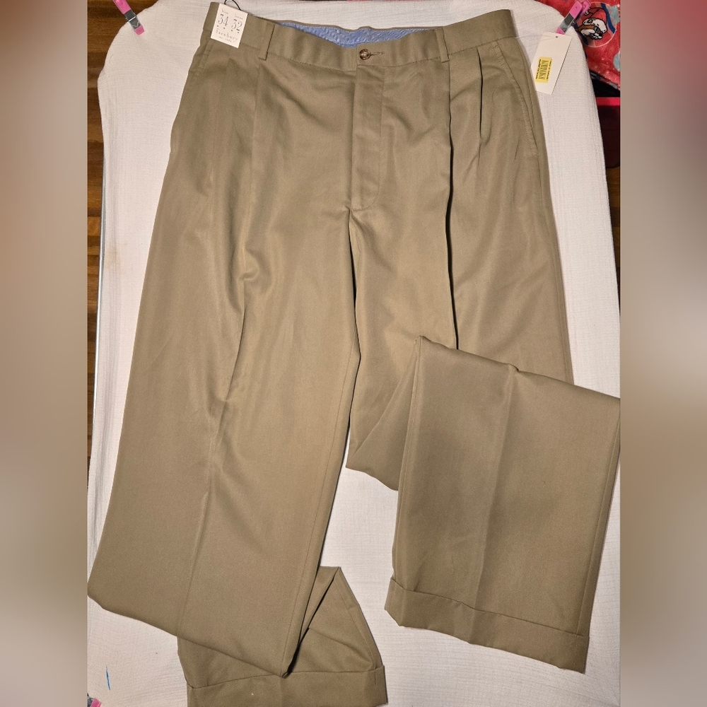 Turnbury Casual Dress Khaki Pants Pleated Cuff Men's 34 x 32 NEW w/Tag